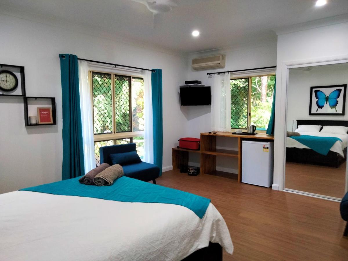 Vista Hinchinbrook Aparthotel Cardwell Bagian luar foto