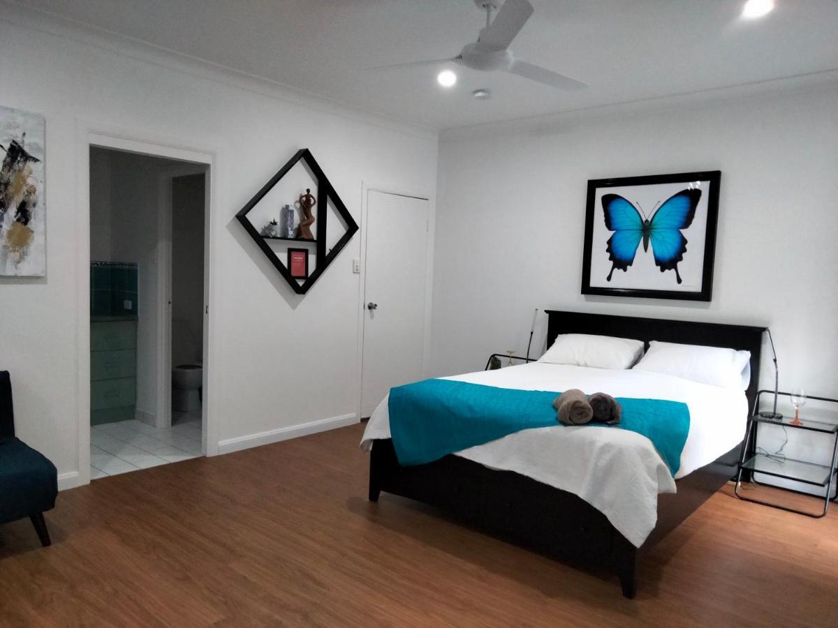 Vista Hinchinbrook Aparthotel Cardwell Bagian luar foto