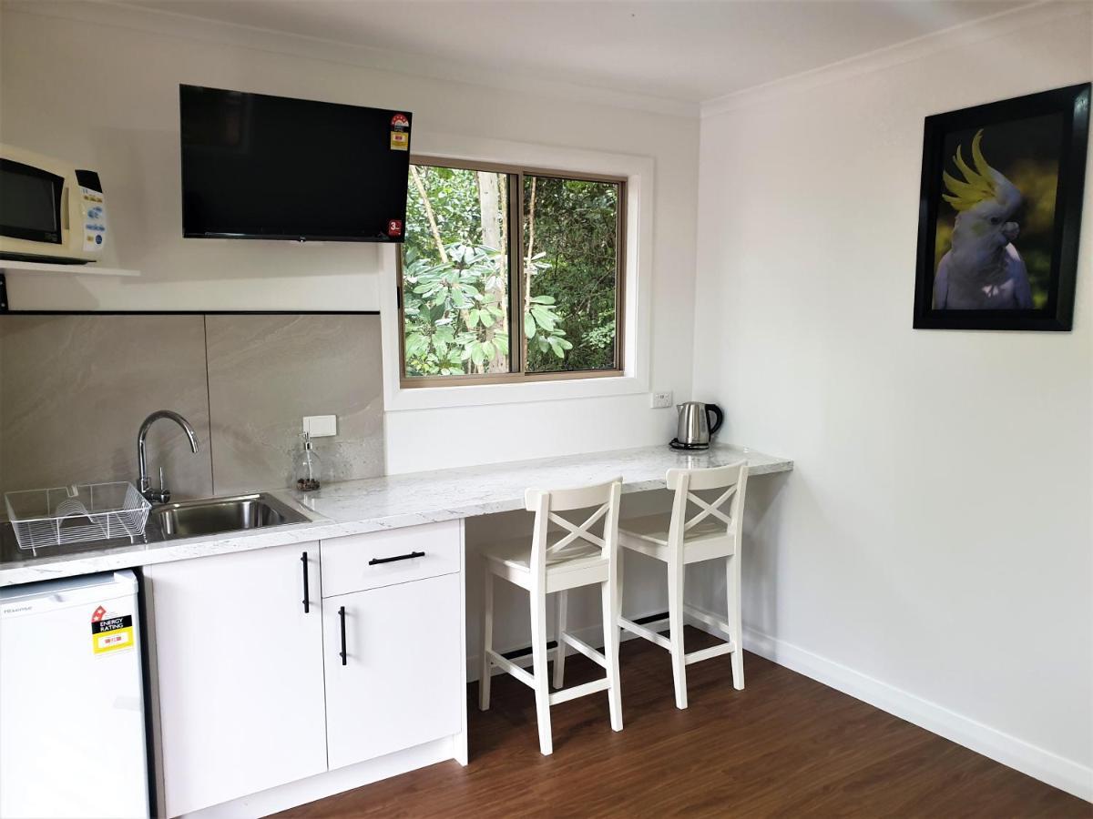 Vista Hinchinbrook Aparthotel Cardwell Bagian luar foto