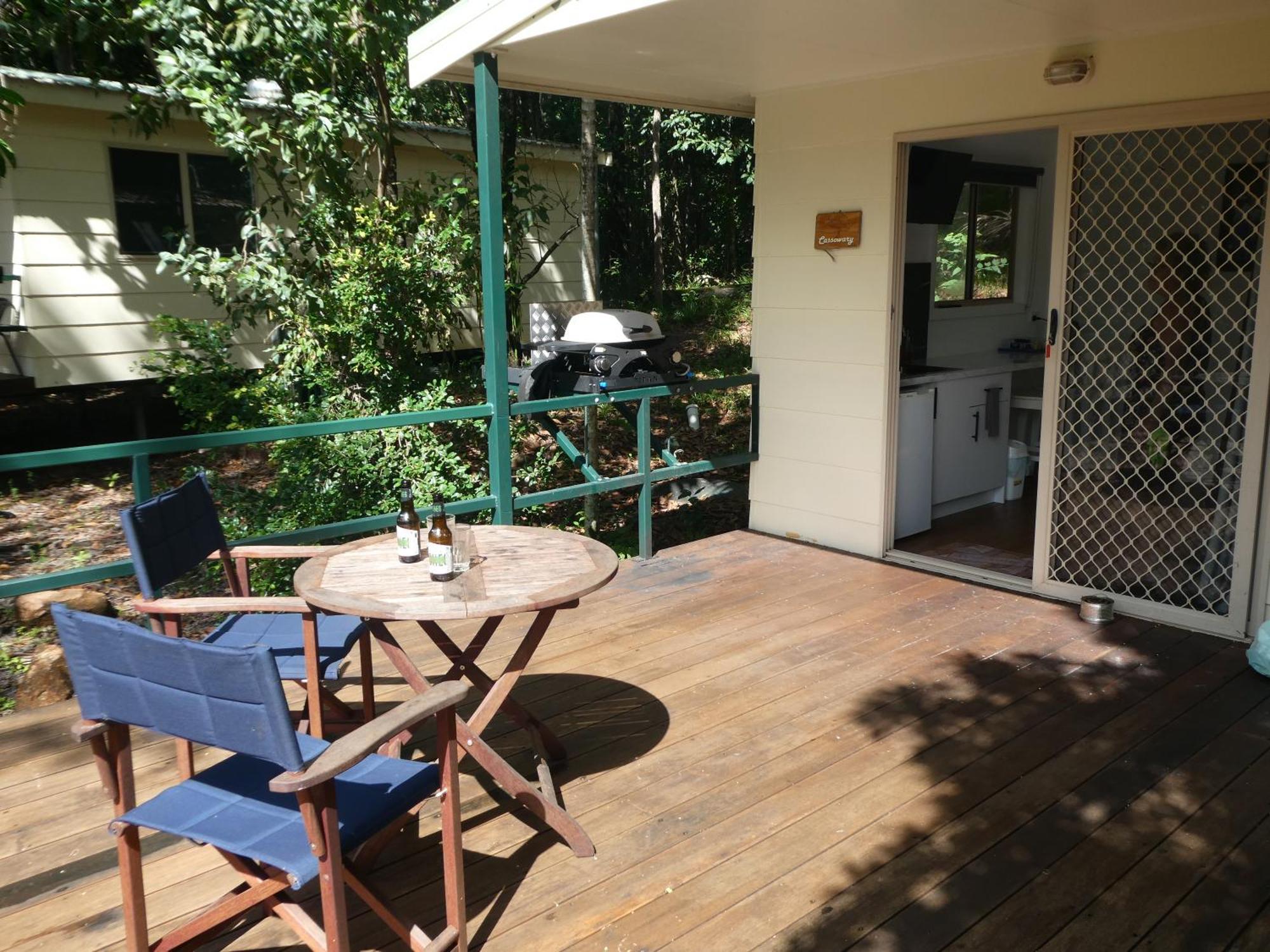 Vista Hinchinbrook Aparthotel Cardwell Bagian luar foto
